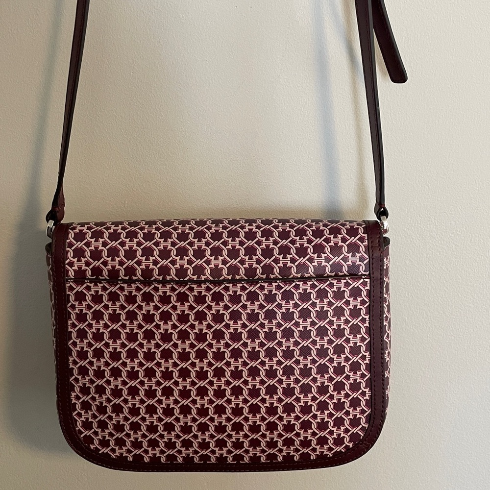 Kate Spade Maroon, Spade Patterned Crossbody Bag, Like New, Used Only One Time - Picture 3 of 14